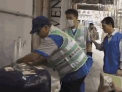 香港富豪做底层清洁工痛感：“读不成书”的人被社会无端严厉惩罚！-激流网