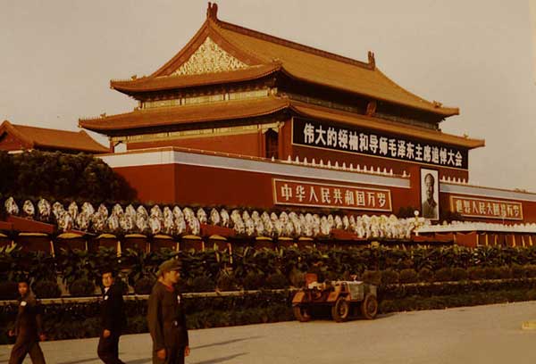 李逊：毛泽东逝世引发上海对局势的担忧-激流网
